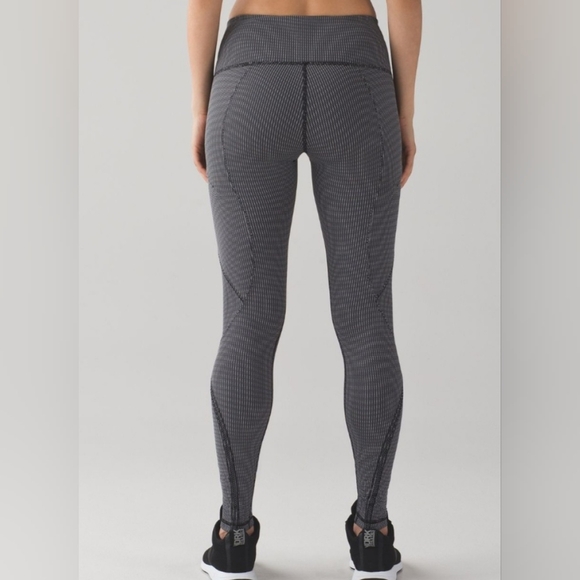 Lululemon Cadence Crusher Tight Wome size 6 Reflective Running Zip Pockets - Picture 2 of 14